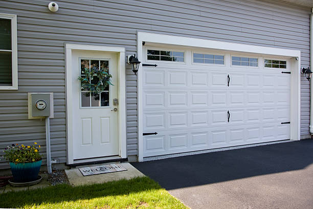 24/7 Emergency Garage Door Panel Replacement experts in Henry County County, GA